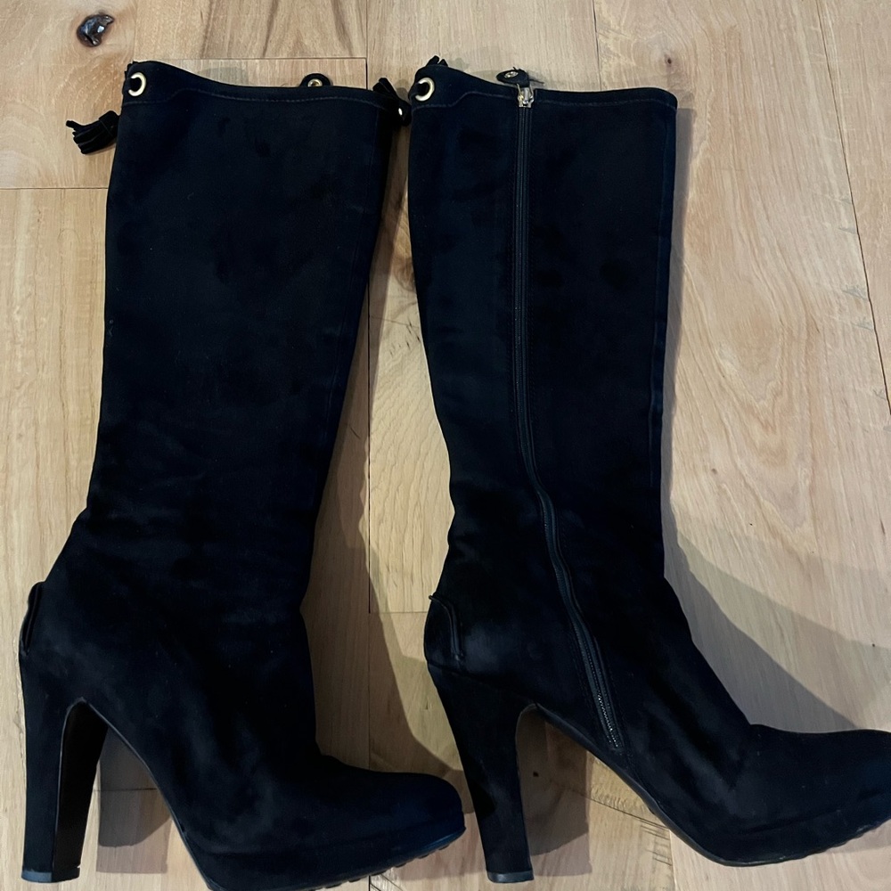 Chic Black Suede Platform Heeled Boots